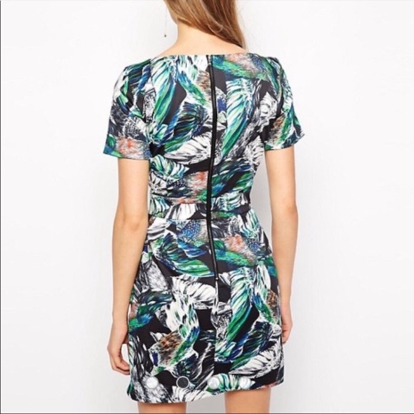 🎉HP🎉 French Connection Bird Wings Mini Dress - Picture 4 of 16